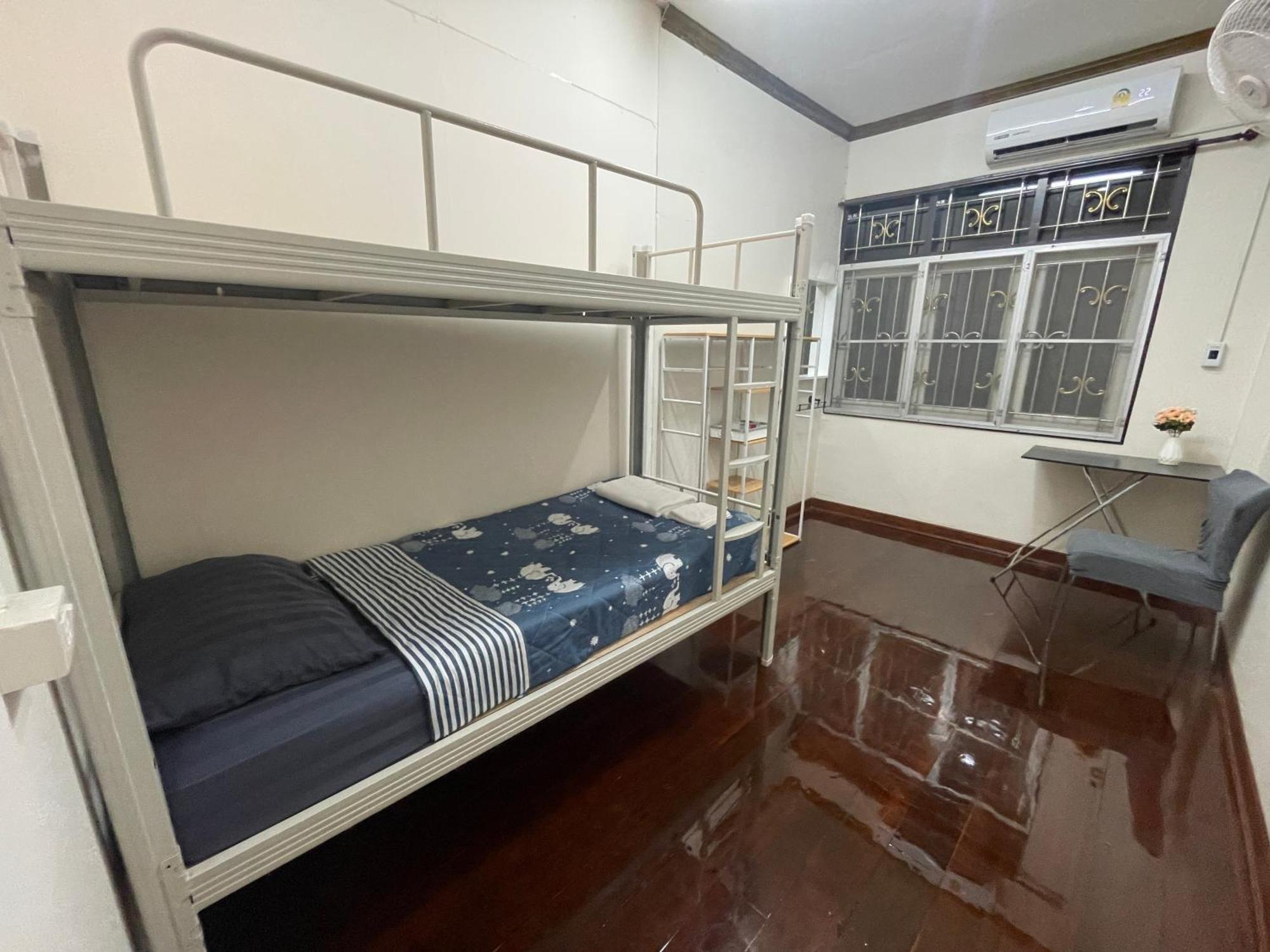 2B Cozy Hostel ตรัง Εξωτερικό φωτογραφία