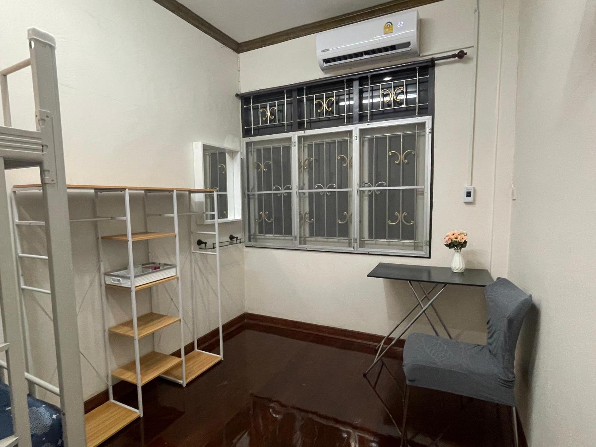 2B Cozy Hostel ตรัง Εξωτερικό φωτογραφία