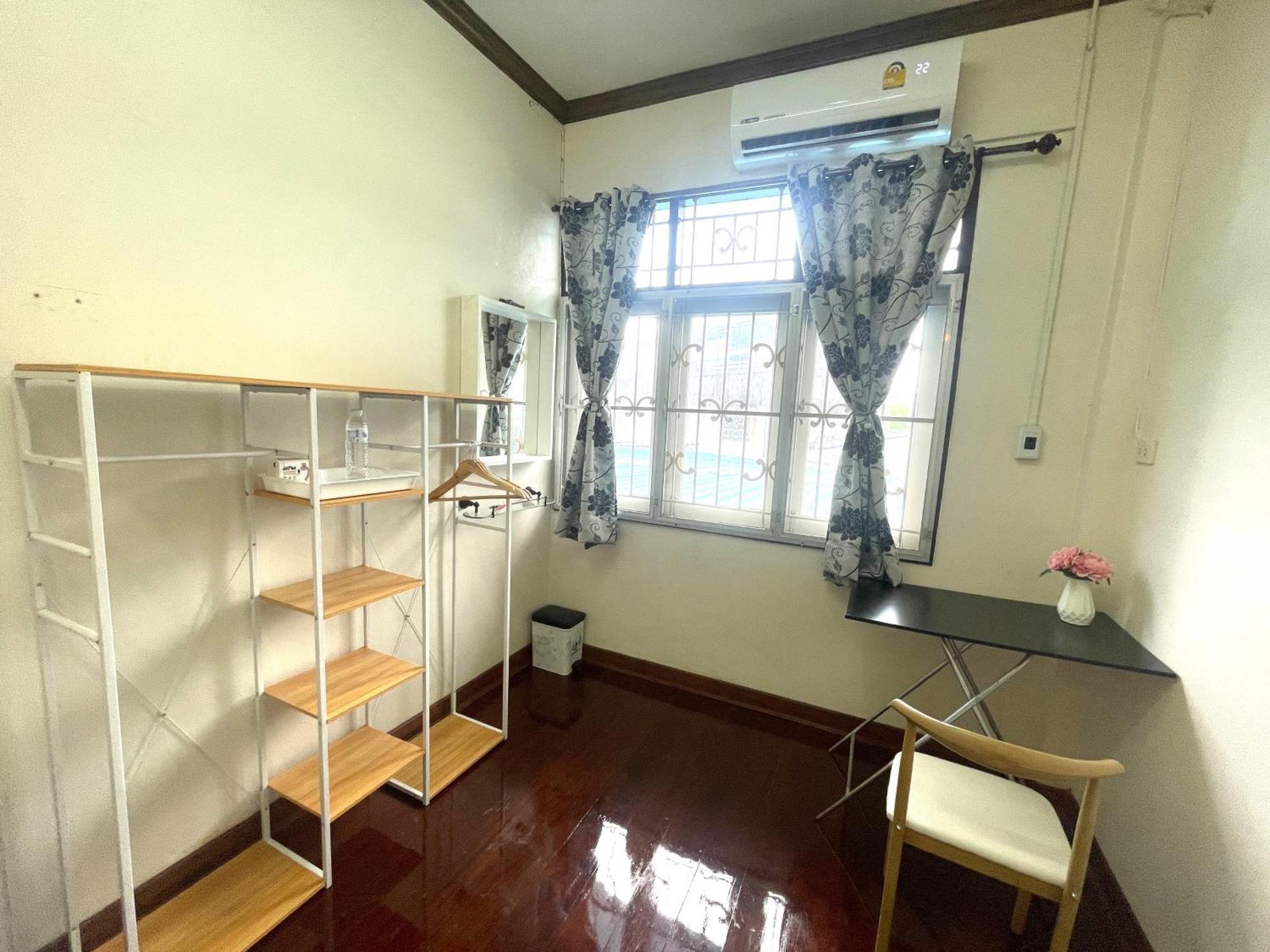 2B Cozy Hostel ตรัง Εξωτερικό φωτογραφία