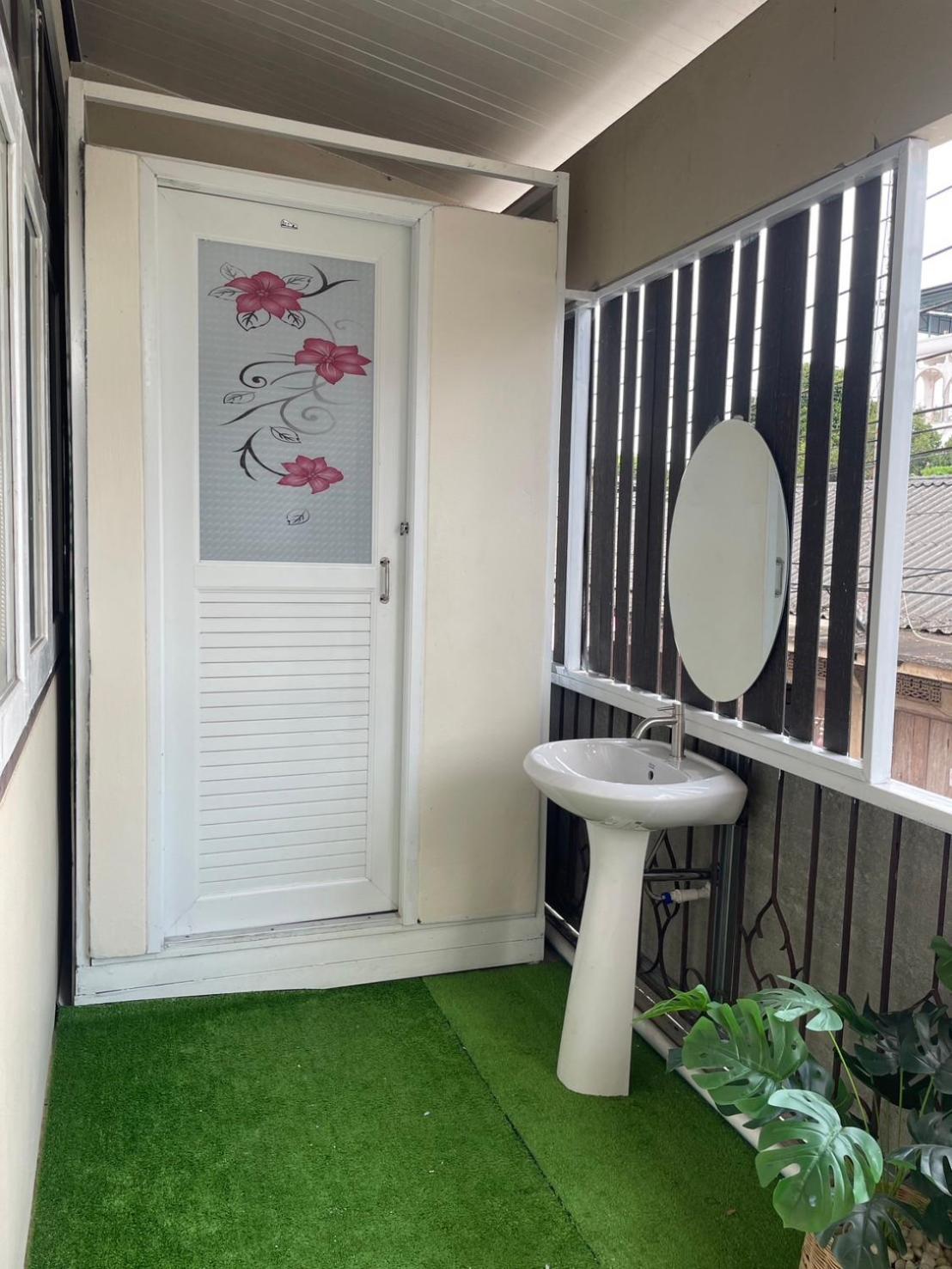 2B Cozy Hostel ตรัง Εξωτερικό φωτογραφία