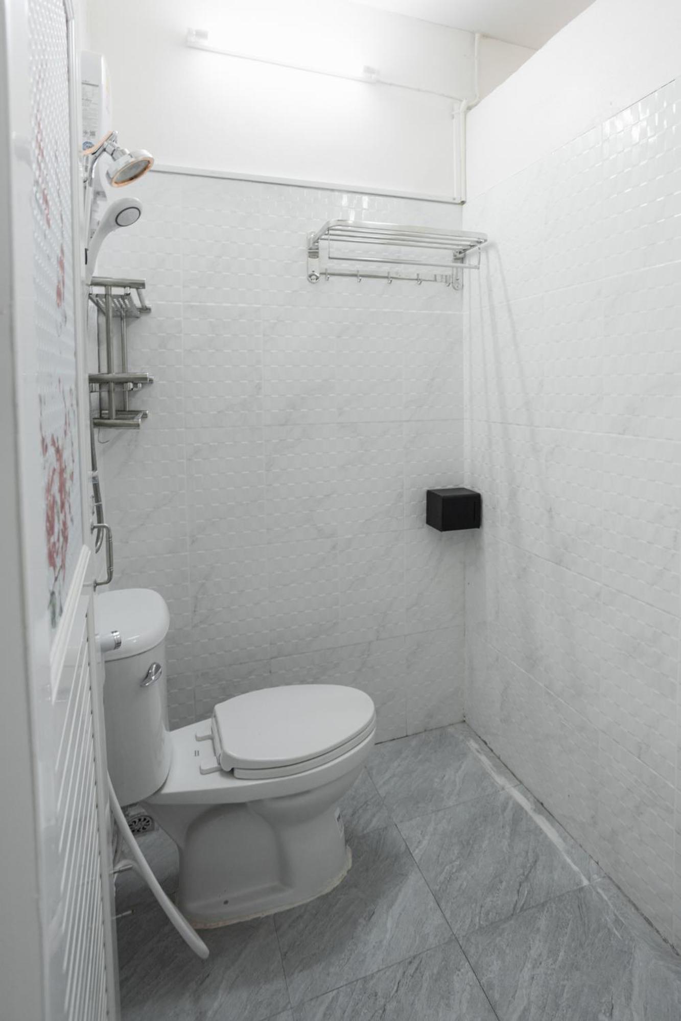 2B Cozy Hostel ตรัง Εξωτερικό φωτογραφία