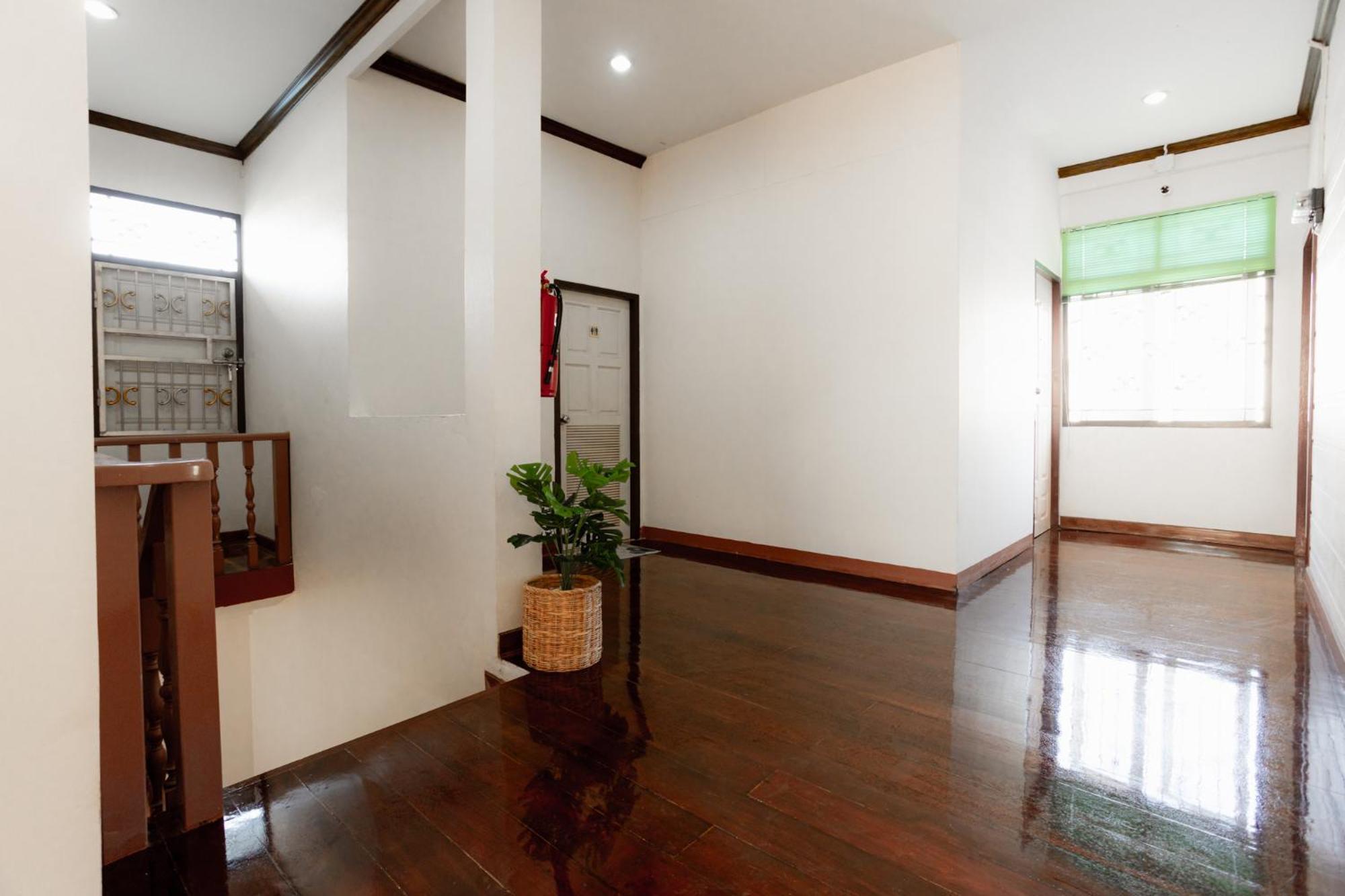 2B Cozy Hostel ตรัง Εξωτερικό φωτογραφία