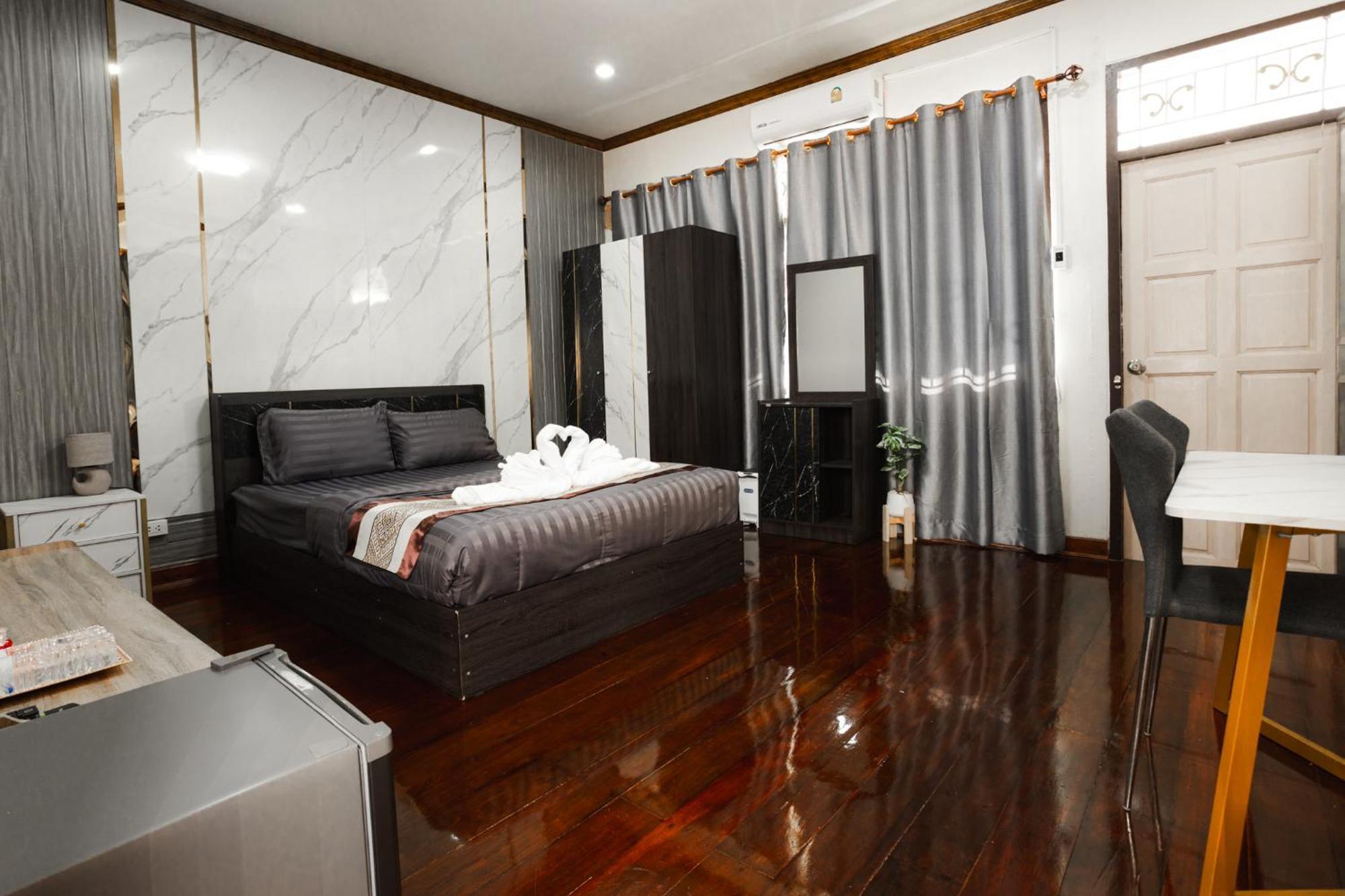2B Cozy Hostel ตรัง Εξωτερικό φωτογραφία
